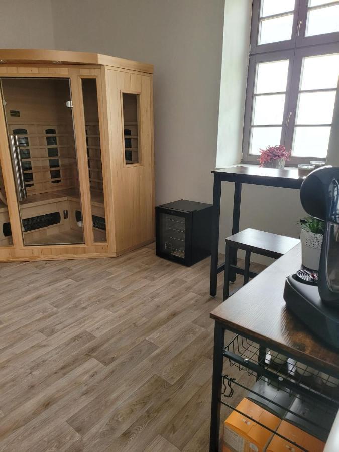 Chateau Moravany - Apartmany, Teepee A Wellness Ronow an der Doubrava Exterior foto