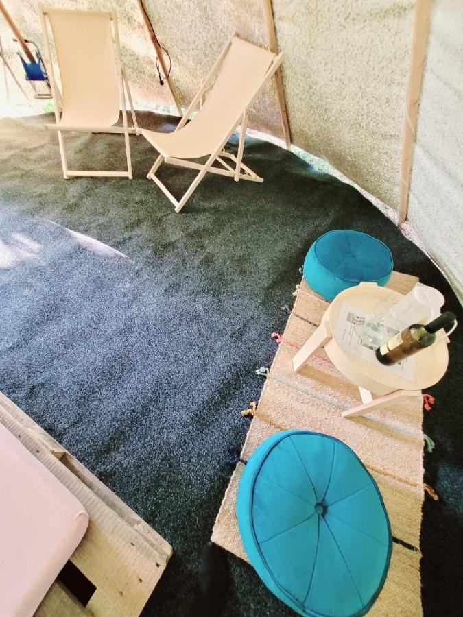 Chateau Moravany - Apartmany, Teepee A Wellness Ronow an der Doubrava Exterior foto
